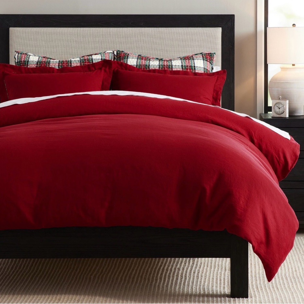 Pottery Barn Red Linen Duvet Cover Set - New without Tags
